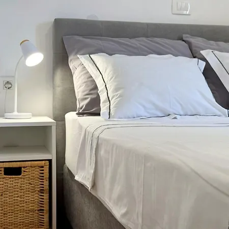 Pintadesol By Interhome * Čižići