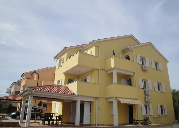 Pintadesol By Interhome Čižići