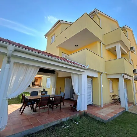 Pintadesol By Interhome Appartamento