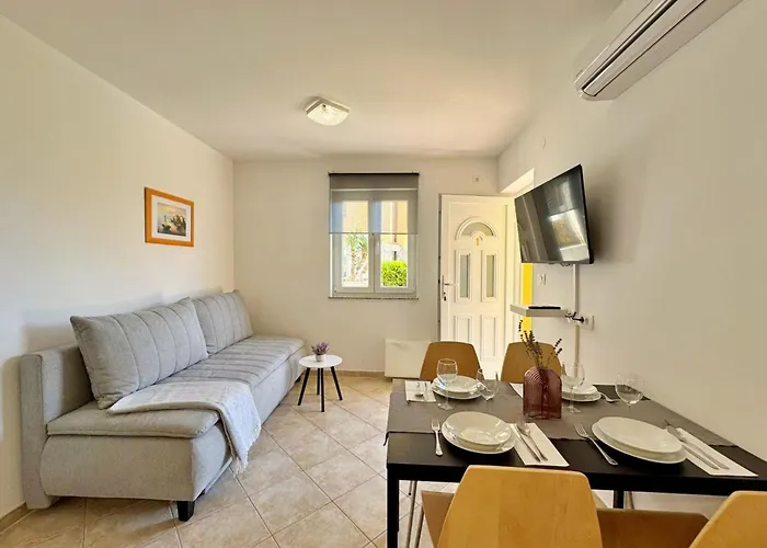 Pintadesol By Interhome * Cizici