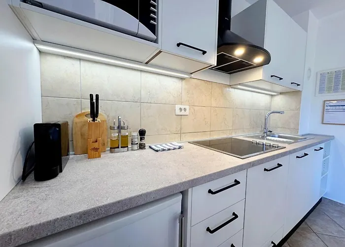 Pintadesol By Interhome Čižići